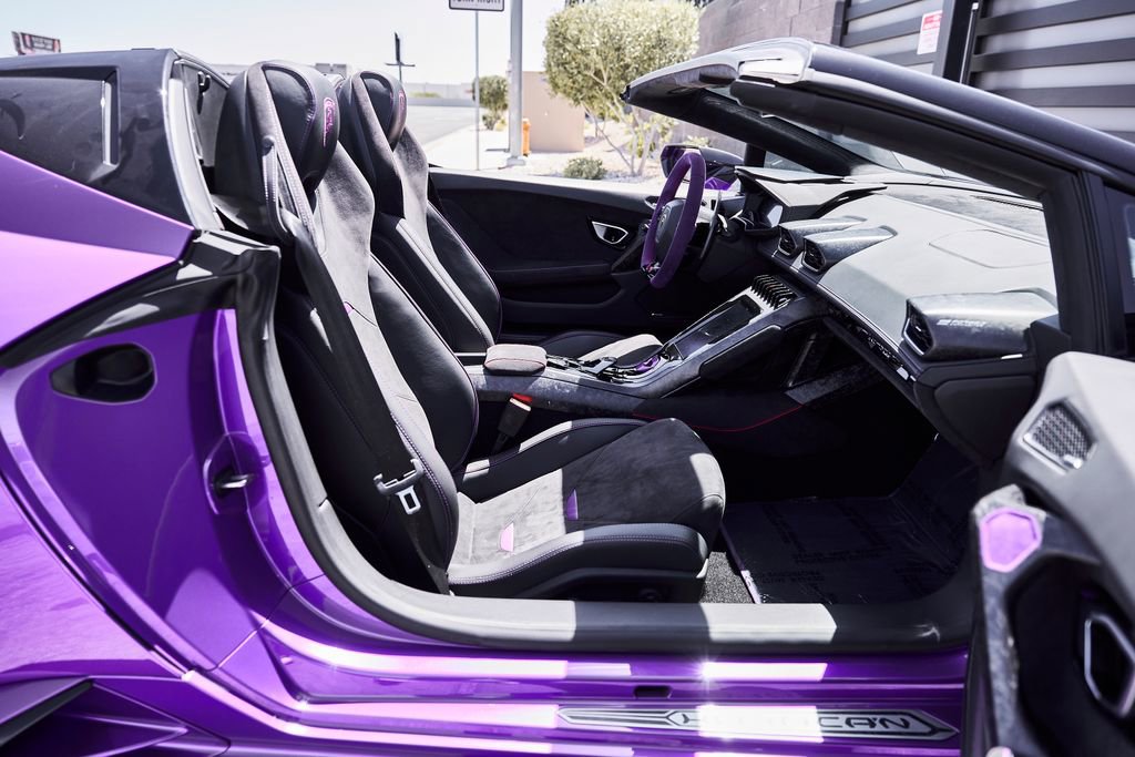 Used 2024 Lamborghini Huracan EVO image 31