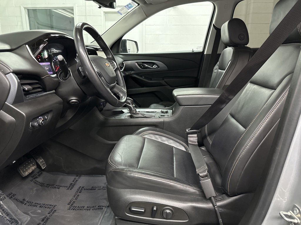Used 2021 Chevrolet Traverse Premier w/ Redline Edition image 20
