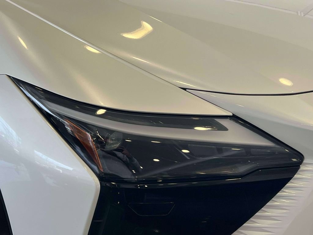 New 2026 Lexus RZ 450e AWD image 8