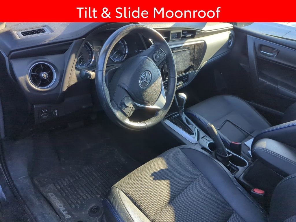 Used 2018 Toyota Corolla SE w/ SE Premium Package image 7