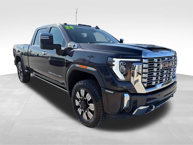 Used 2024 GMC Sierra 2500 Denali w/ Denali Reserve Package AWD/4WD image 1