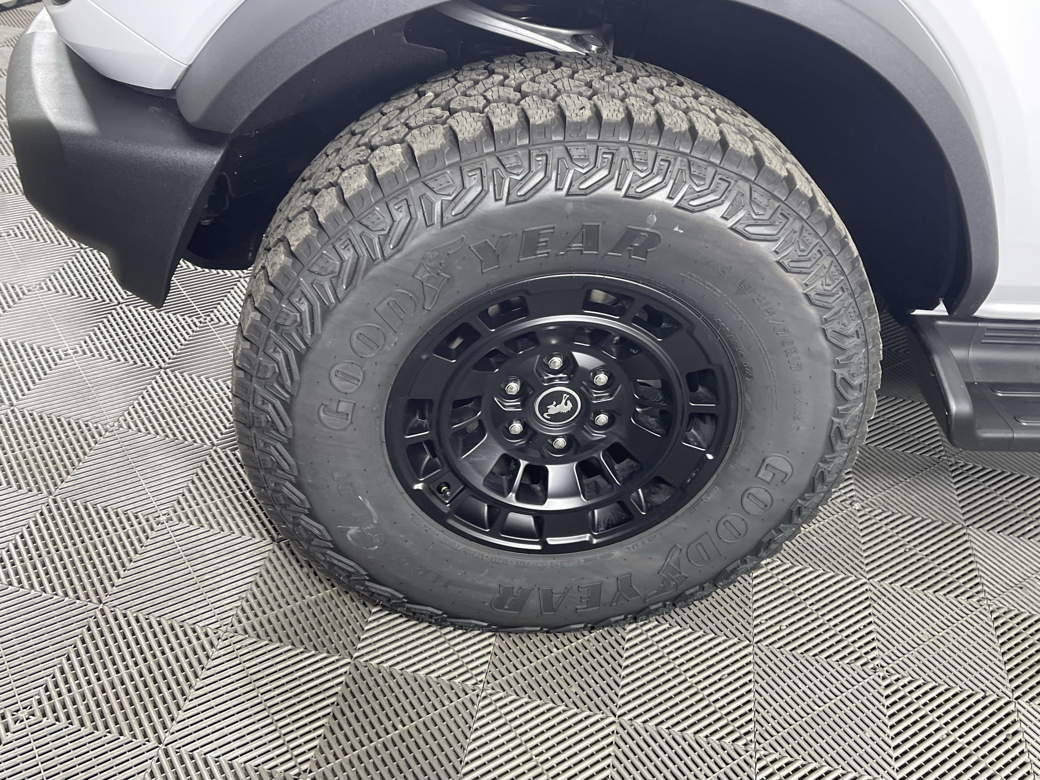 New 2026 Ford Bronco Outer Banks w/ Sasquatch Package AWD/4WD image 9