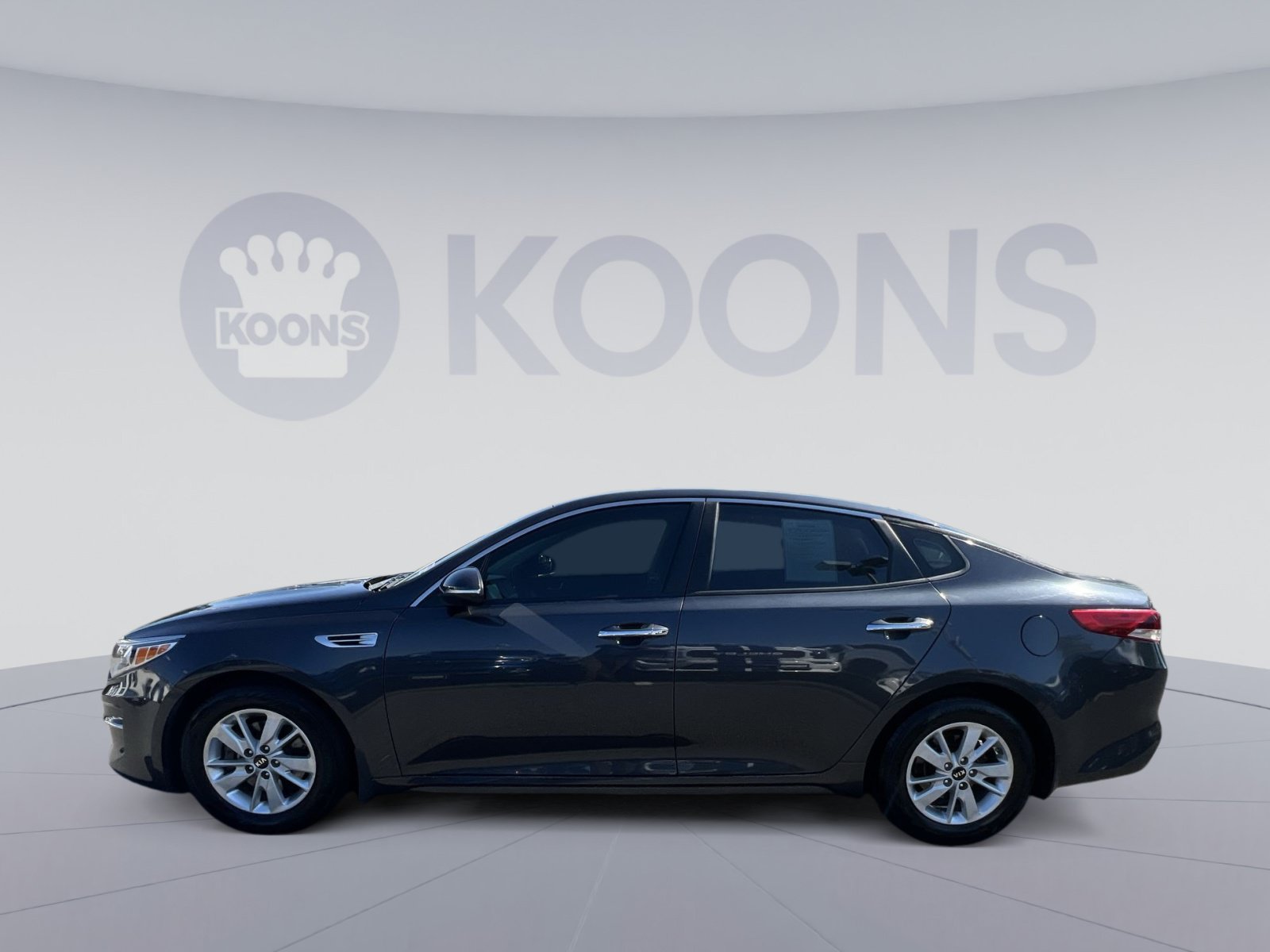 Used 2018 Kia Optima LX FWD image 13