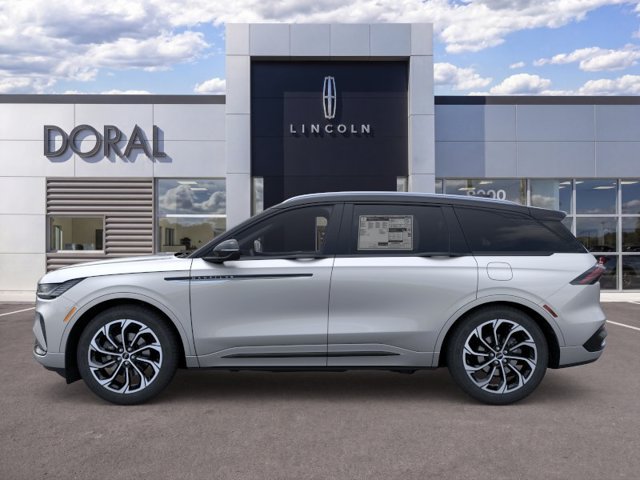 New 2026 Lincoln Nautilus Reserve AWD/4WD image 3