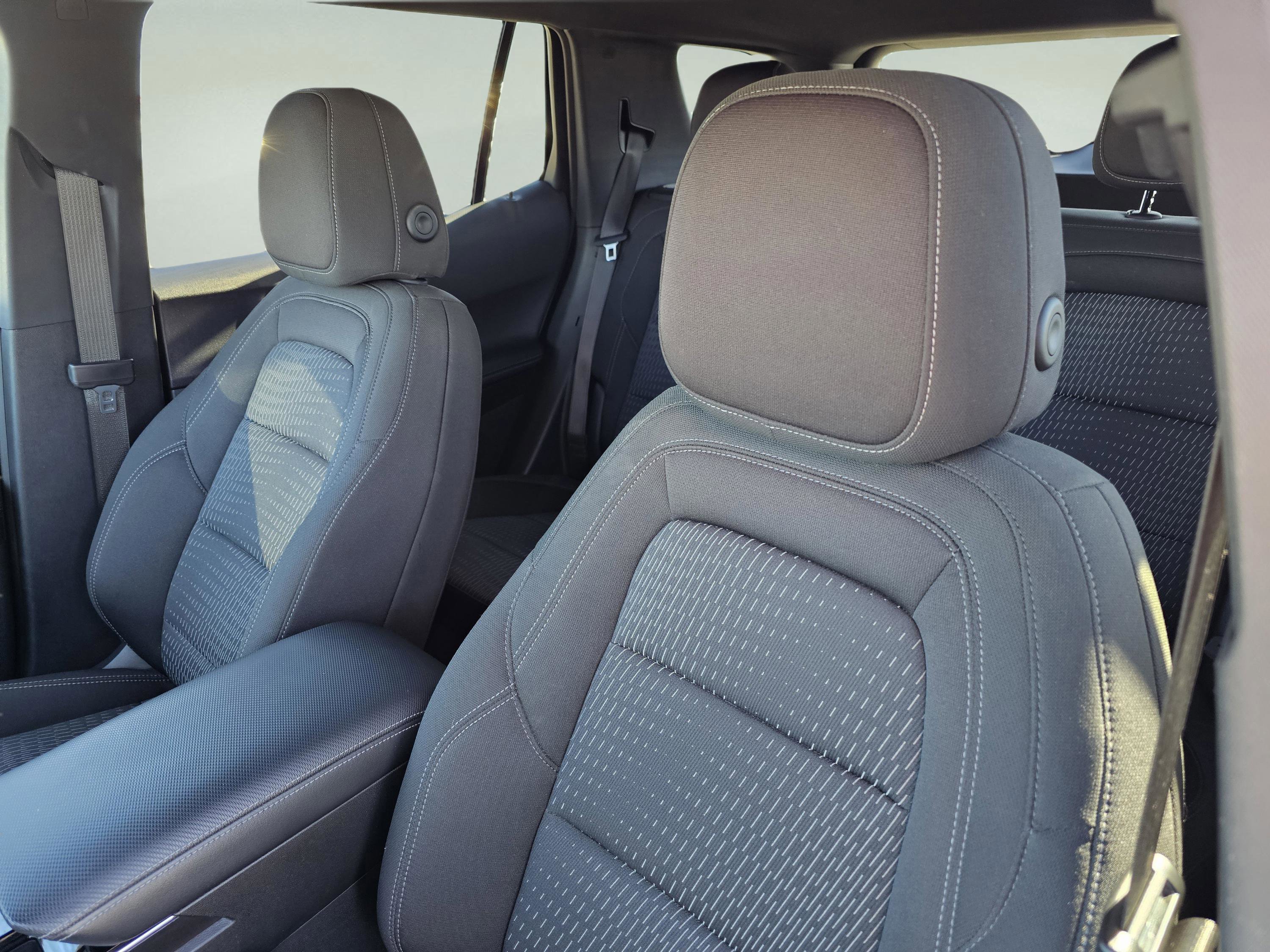 Used 2025 Chevrolet Equinox LT image 17