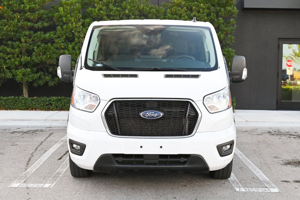 Used 2022 Ford Transit 350 XLT image 2