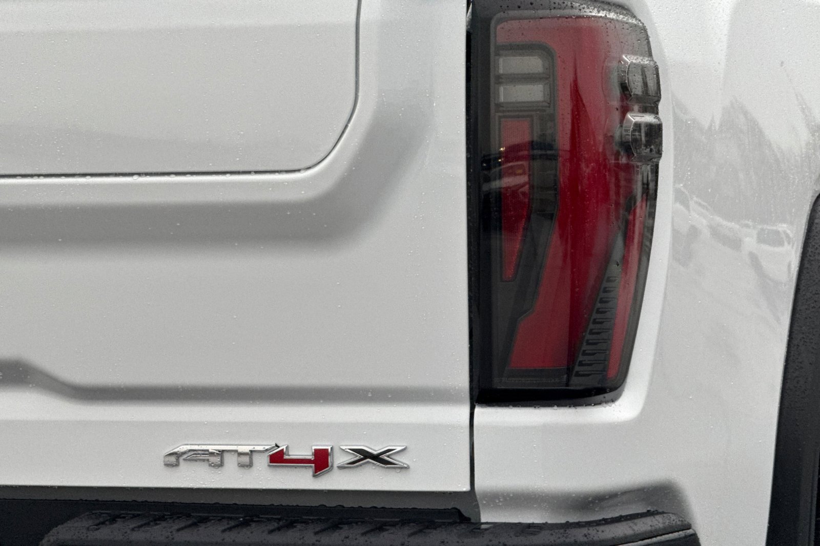 Used 2026 GMC Sierra 2500 AT4X image 29
