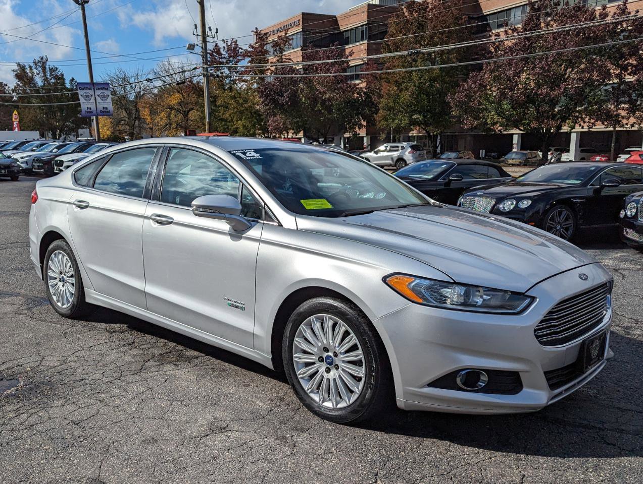 Used 2014 Ford Fusion Energi SE w/ Driver Assist Package FWD image 4