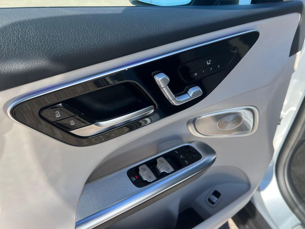 New 2026 Mercedes-Benz GLC 300 image 17