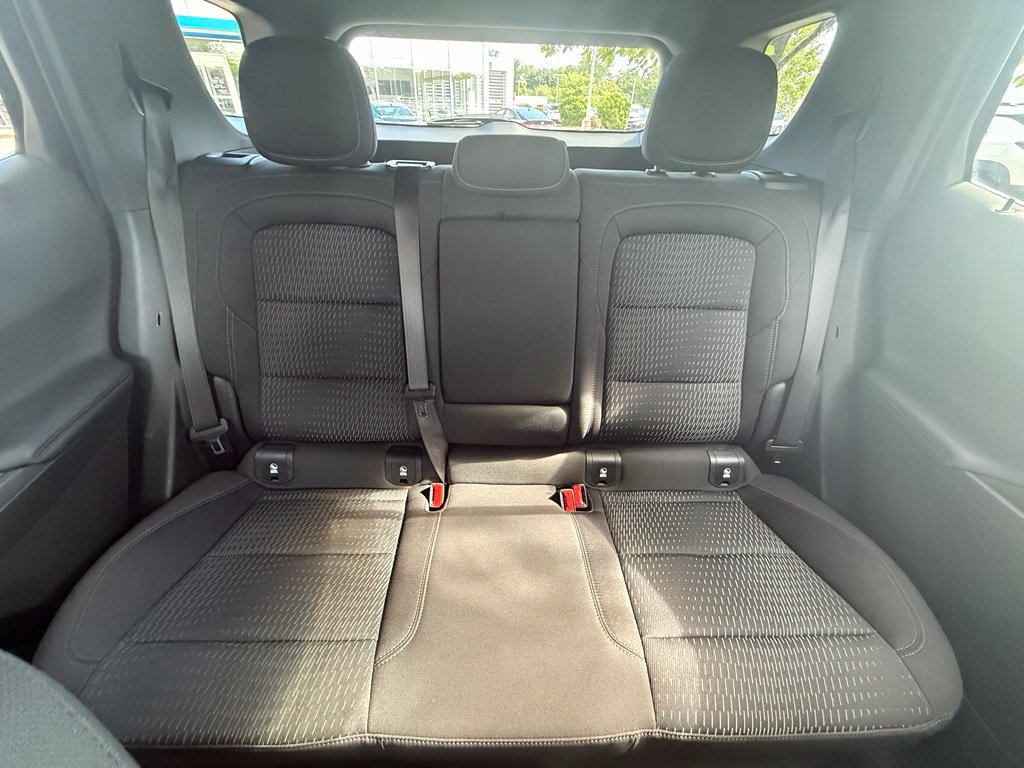Used 2025 Chevrolet Equinox LT w/ Safety and Technology Package FWD image 29