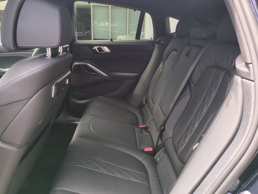 New 2027 BMW X6 M60i AWD/4WD image 14