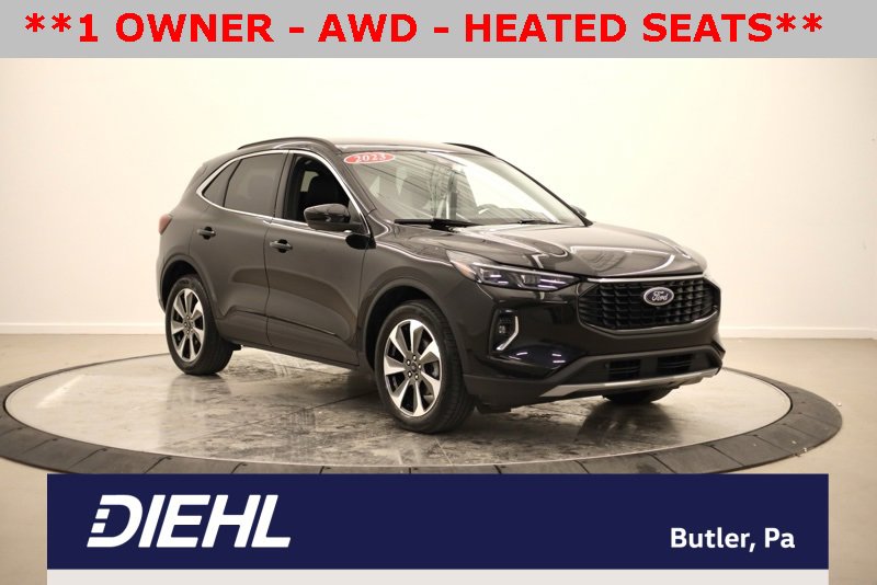 Used 2023 Ford Escape Platinum image 1