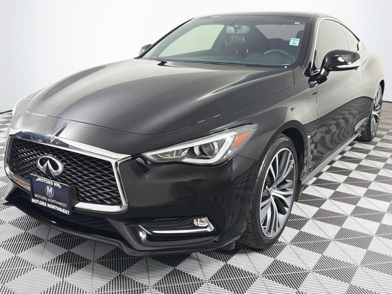 Used 2017 INFINITI Q60 3.0t AWD/4WD image 5