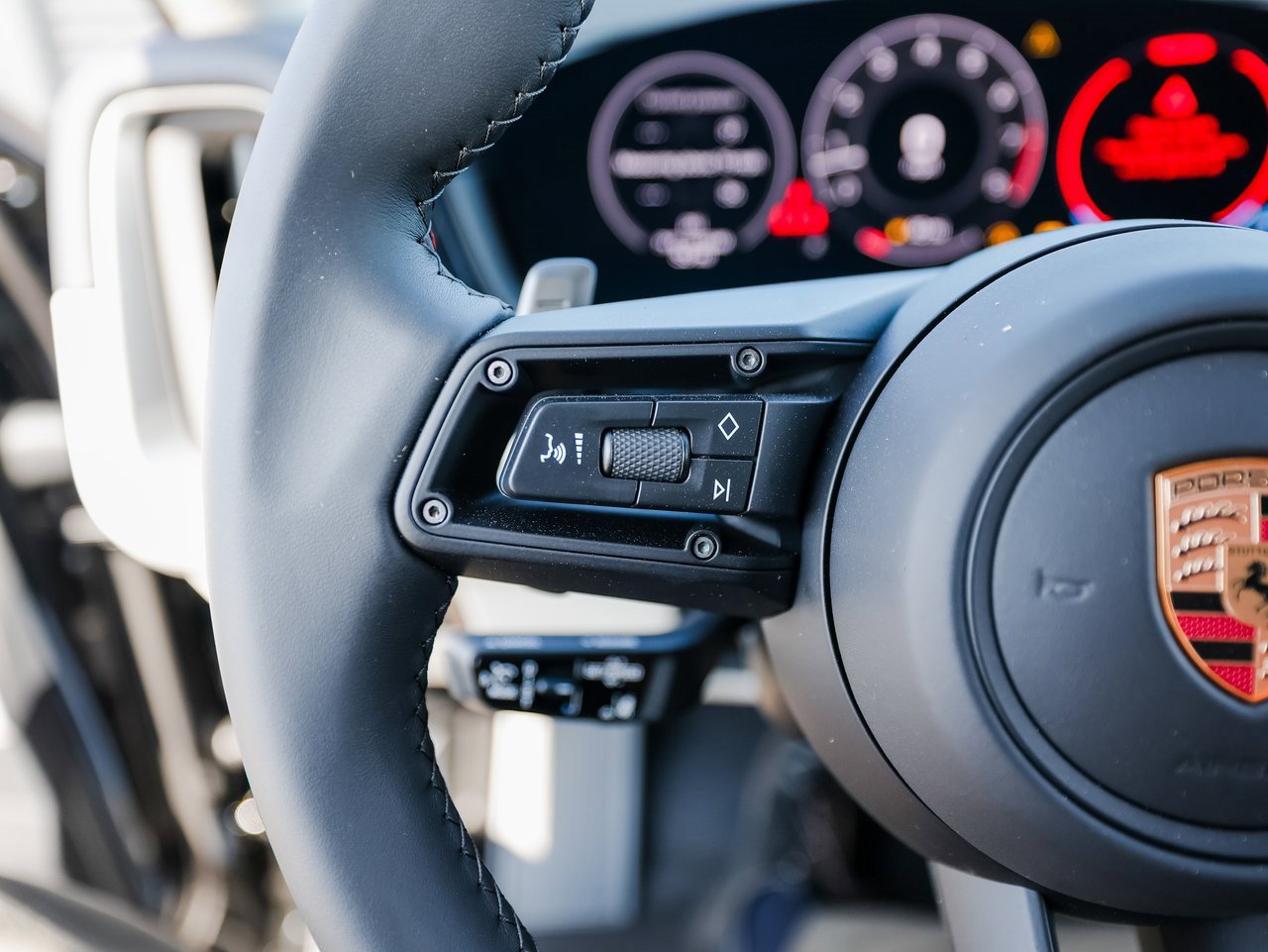 New 2026 Porsche Cayenne S image 17