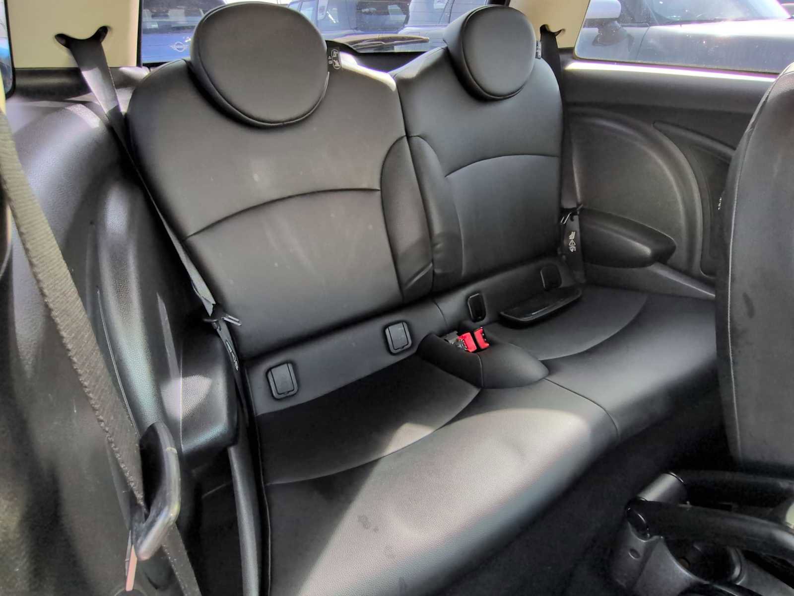 Used 2011 MINI Cooper Hardtop image 20