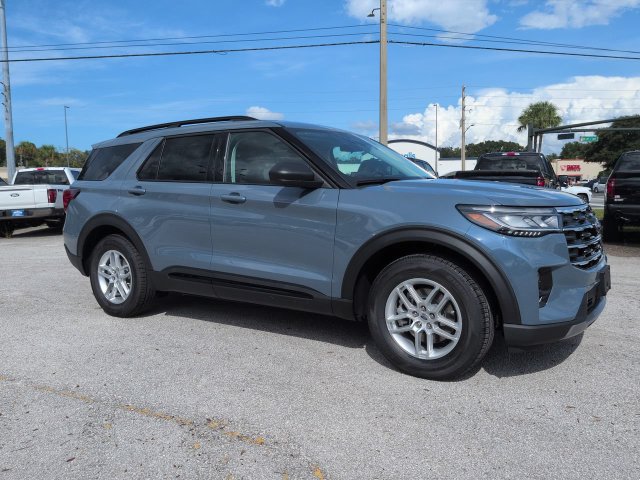 New 2026 Ford Explorer Active w/ Active Comfort Package RWD image 2