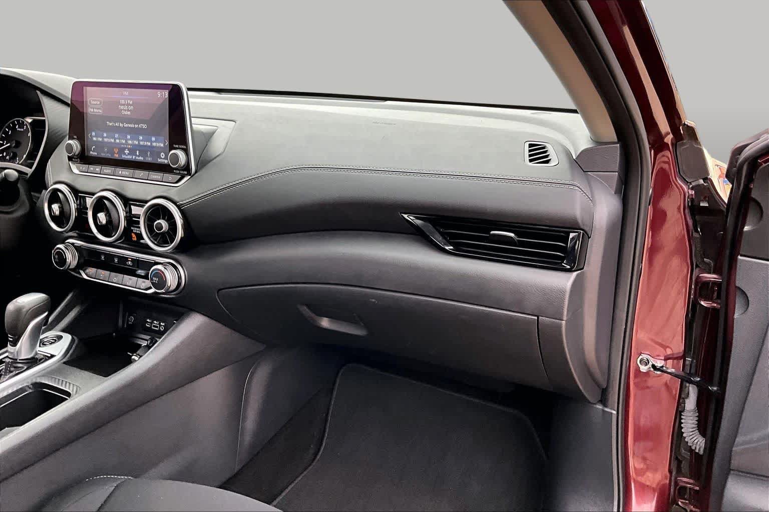 Used 2024 Nissan Sentra SV FWD image 19