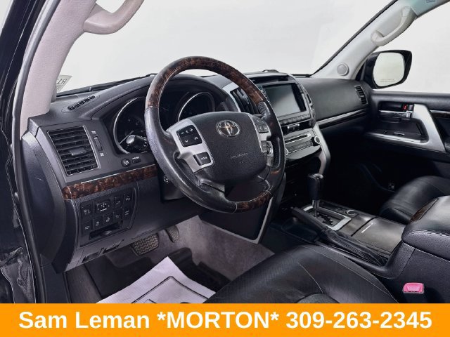 Used 2015 Toyota Land Cruiser AWD/4WD image 9