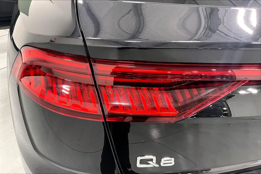 Used 2019 Audi Q8 Prestige AWD/4WD image 31