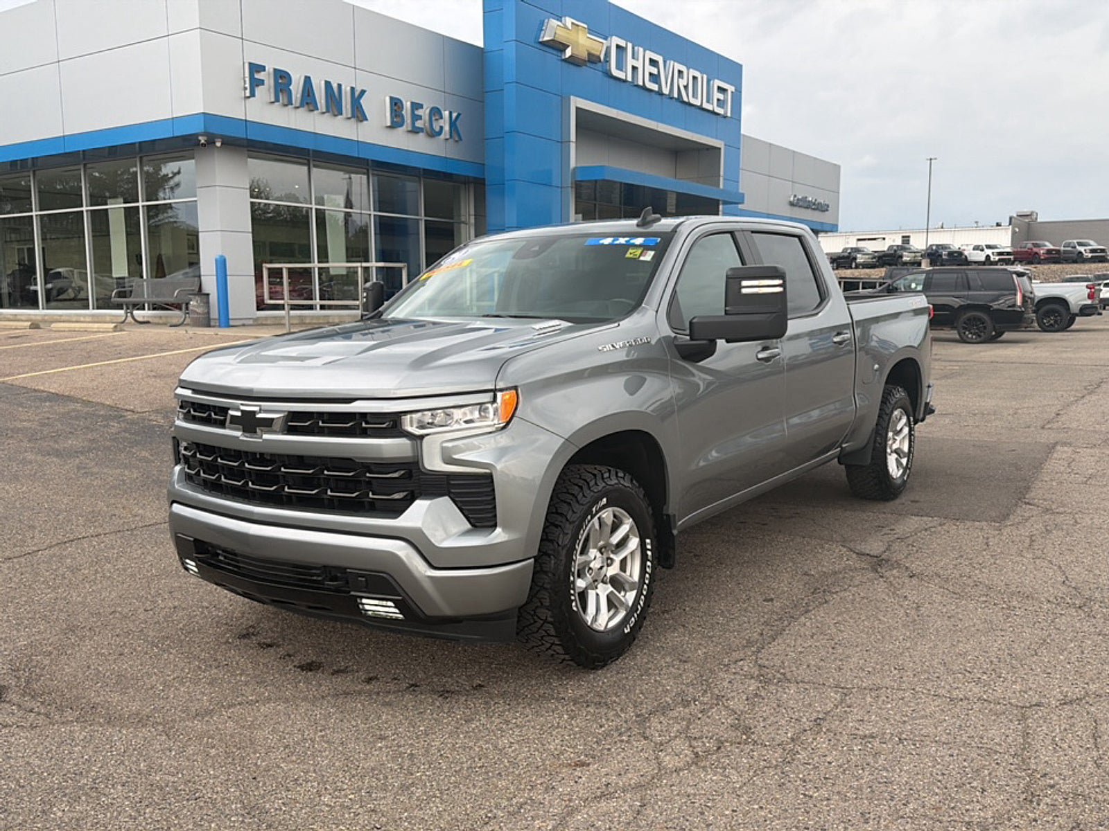 Used 2024 Chevrolet Silverado 1500 RST w/ Convenience Package II AWD/4WD image 1