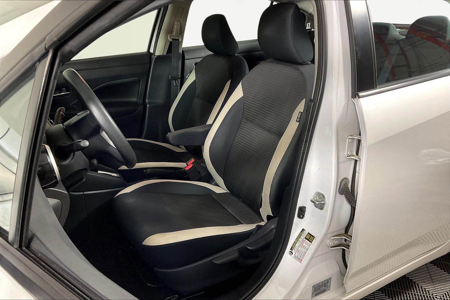 Certified 2020 Nissan Versa SV image 20