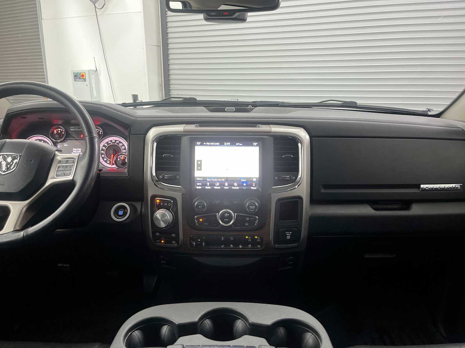 Used 2018 RAM 1500 Laramie w/ Convenience Group AWD/4WD image 10