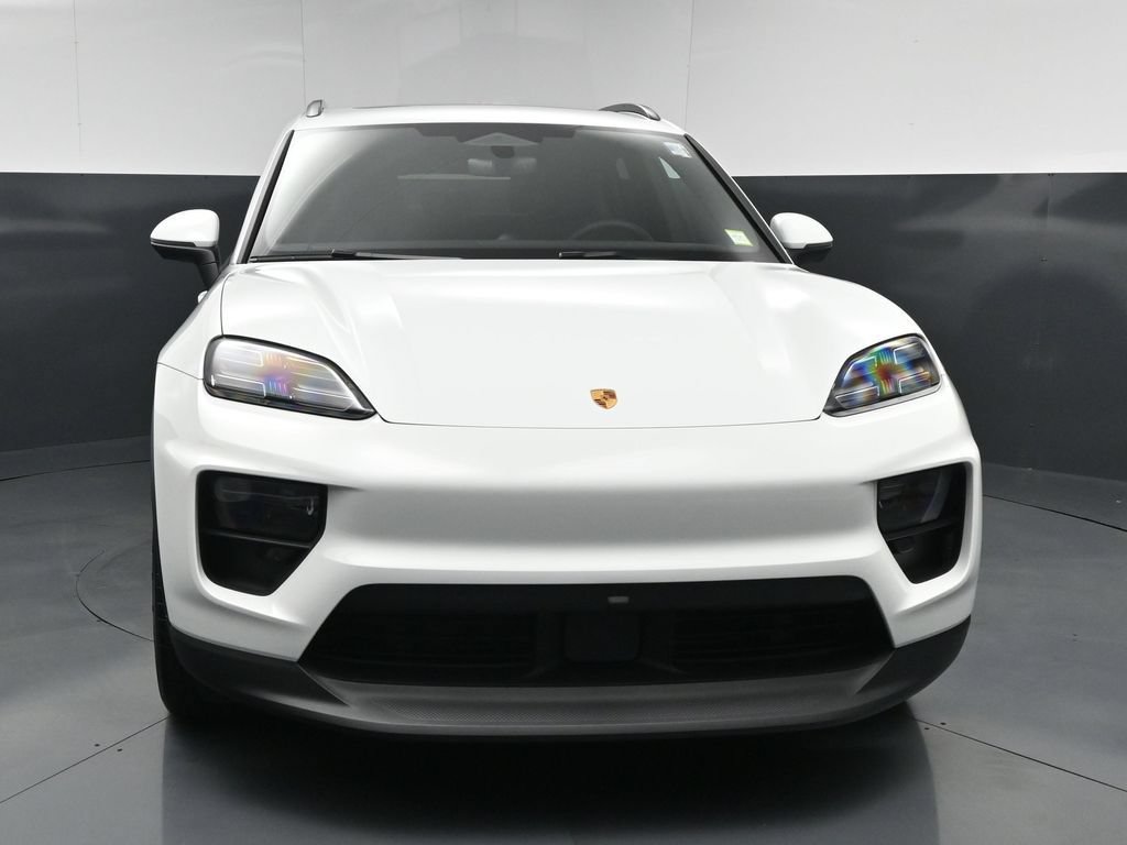 New 2026 Porsche Macan 4 Electric AWD/4WD image 13