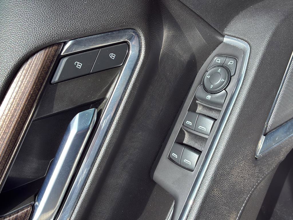 Used 2023 Chevrolet Silverado 1500 LT RWD image 21