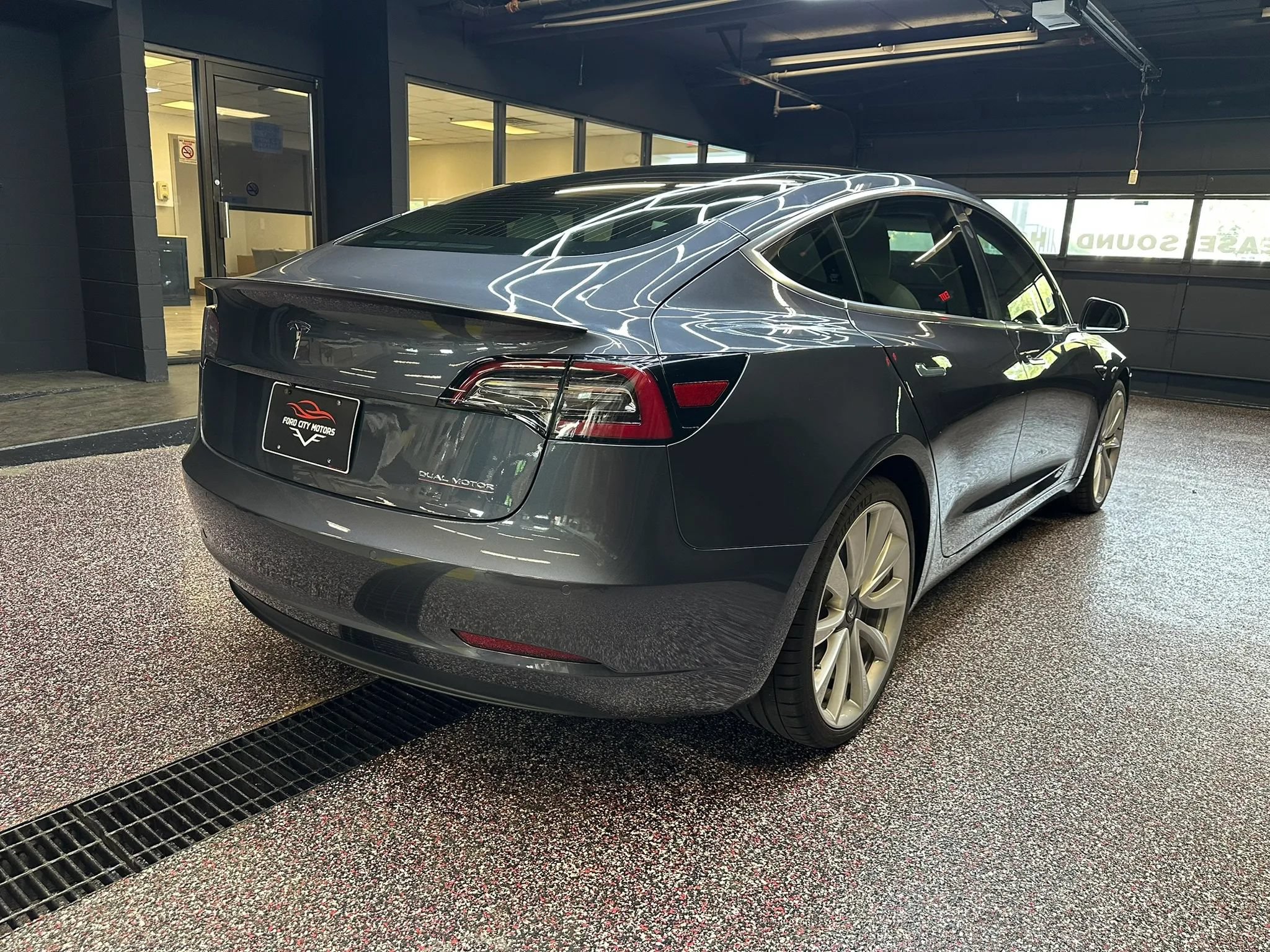 Used 2018 Tesla Model 3 Long Range AWD/4WD image 7