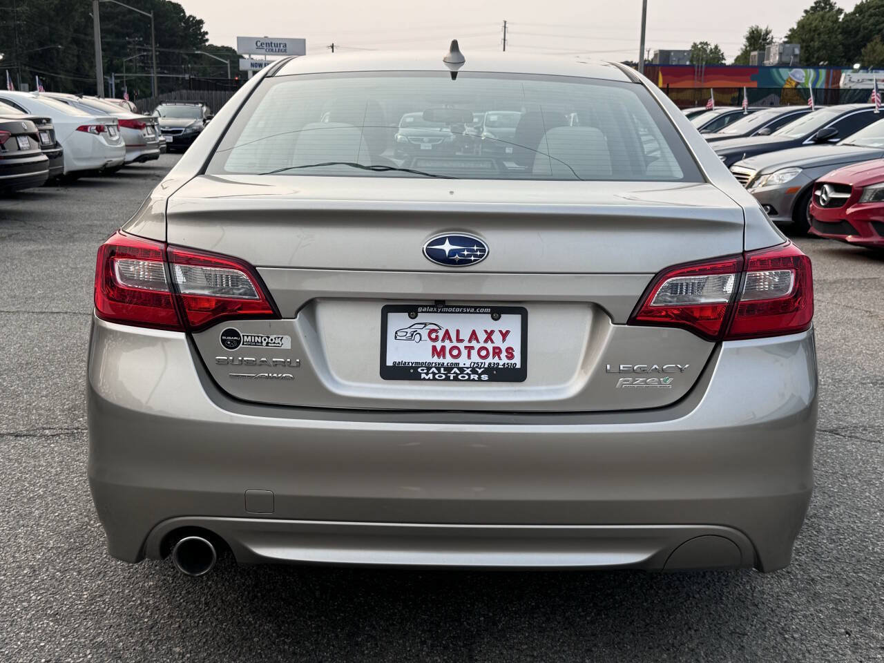 Used 2017 Subaru Legacy 2.5i Premium AWD/4WD image 5