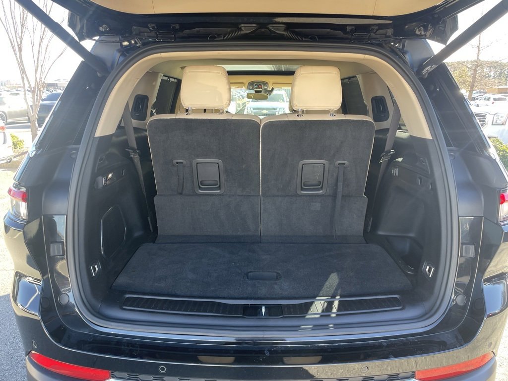 Used 2021 Jeep Grand Cherokee L Limited w/ Luxury Tech Group II image 7