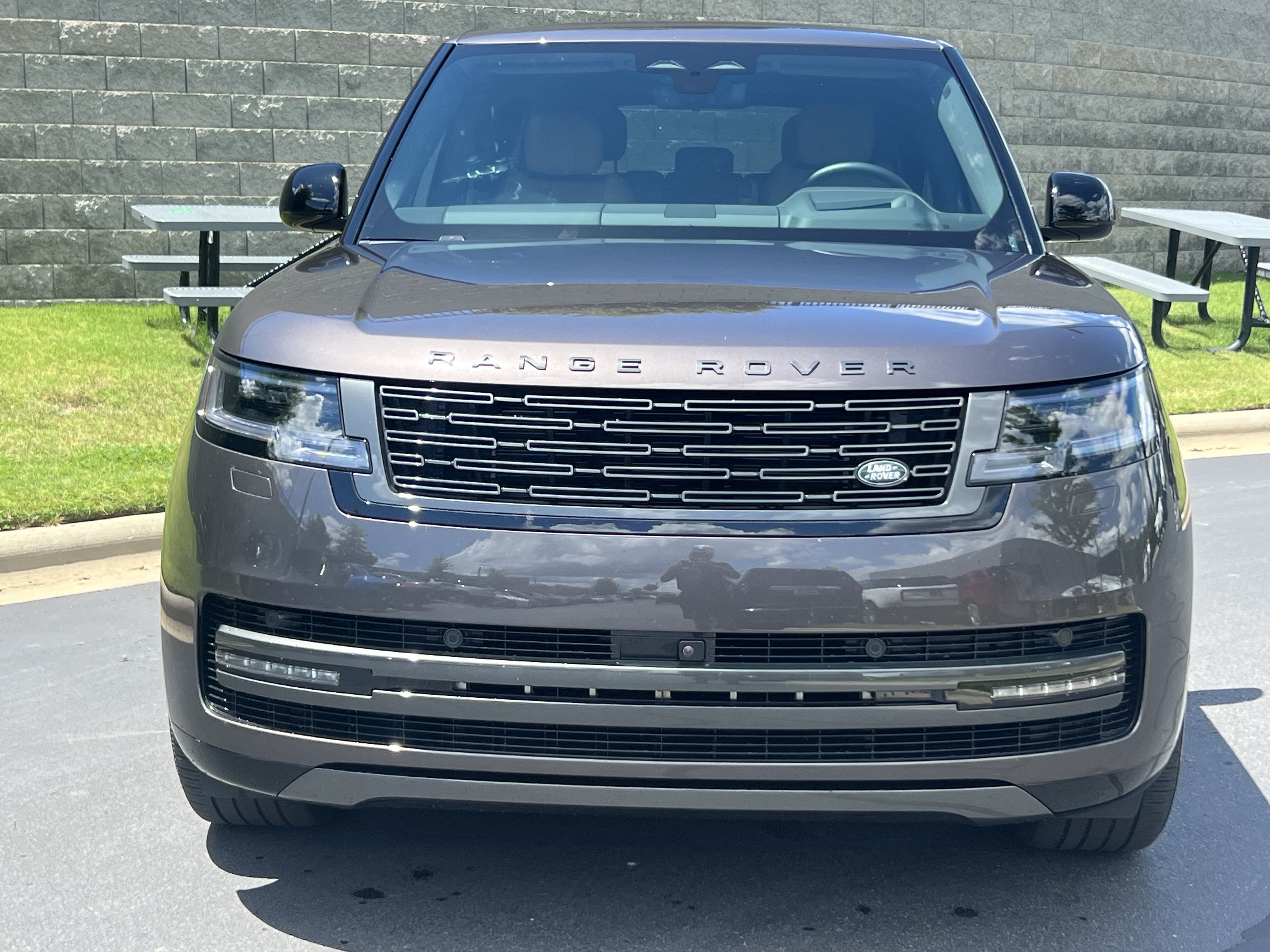 Used 2025 Land Rover Range Rover Long Wheelbase SE AWD/4WD image 10