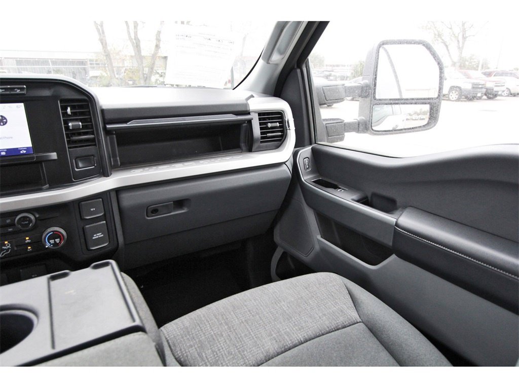 Used 2024 Ford F250 XLT w/ FX4 Off-Road Package image 10