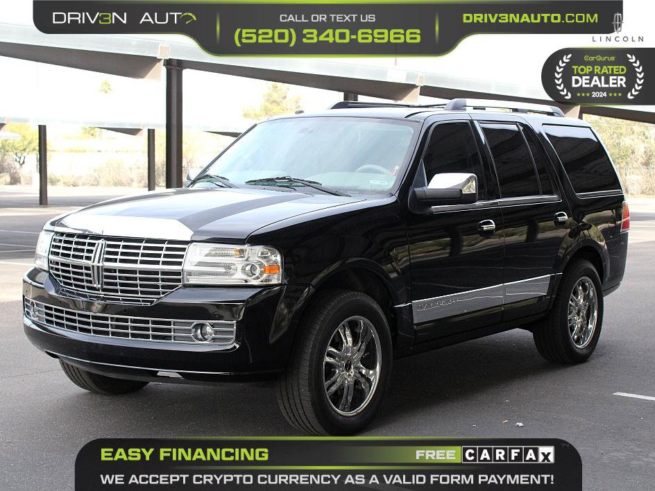 Used 2011 Lincoln Navigator image 3