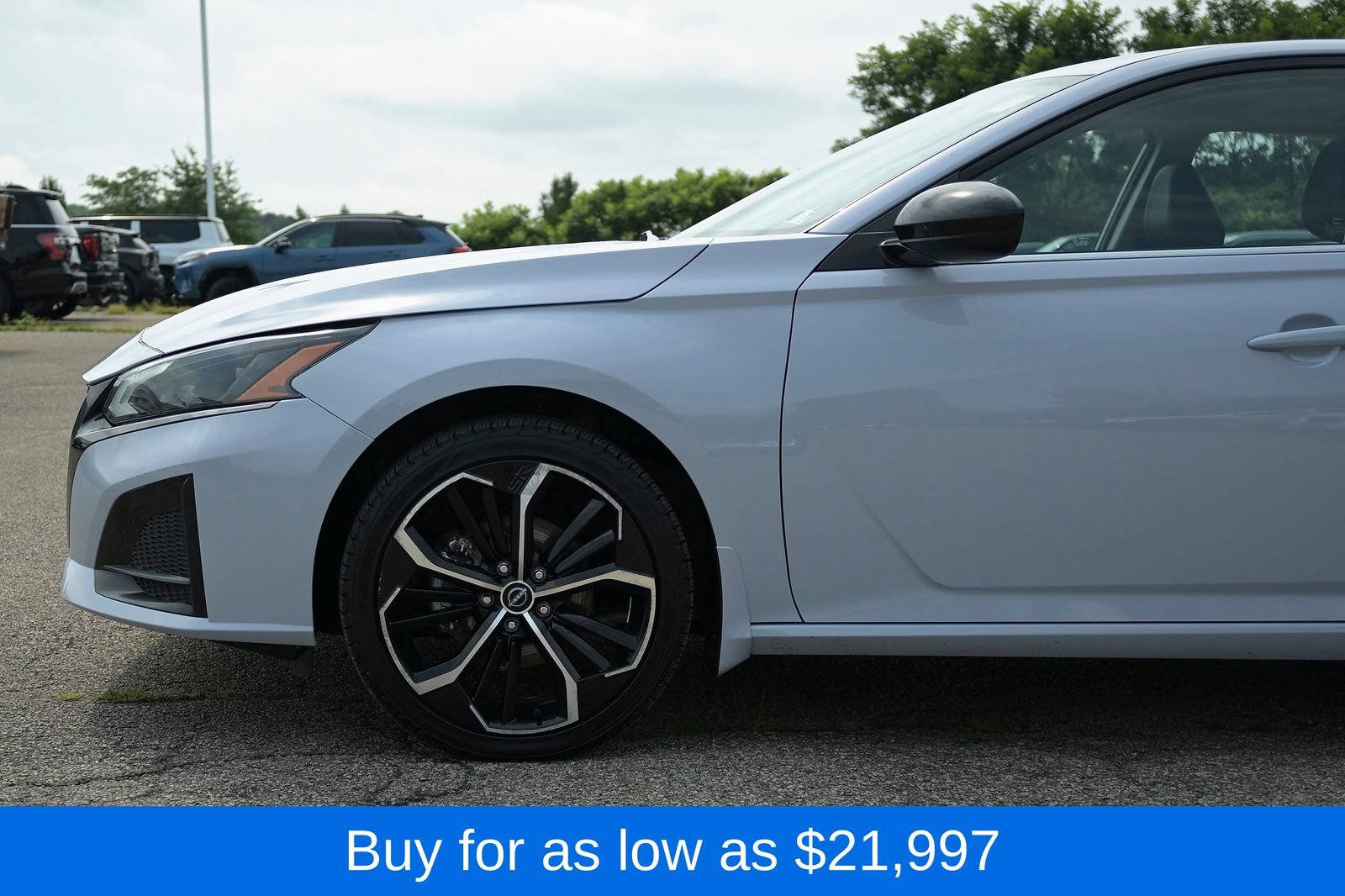 Used 2024 Nissan Altima 2.5 SR AWD/4WD image 6