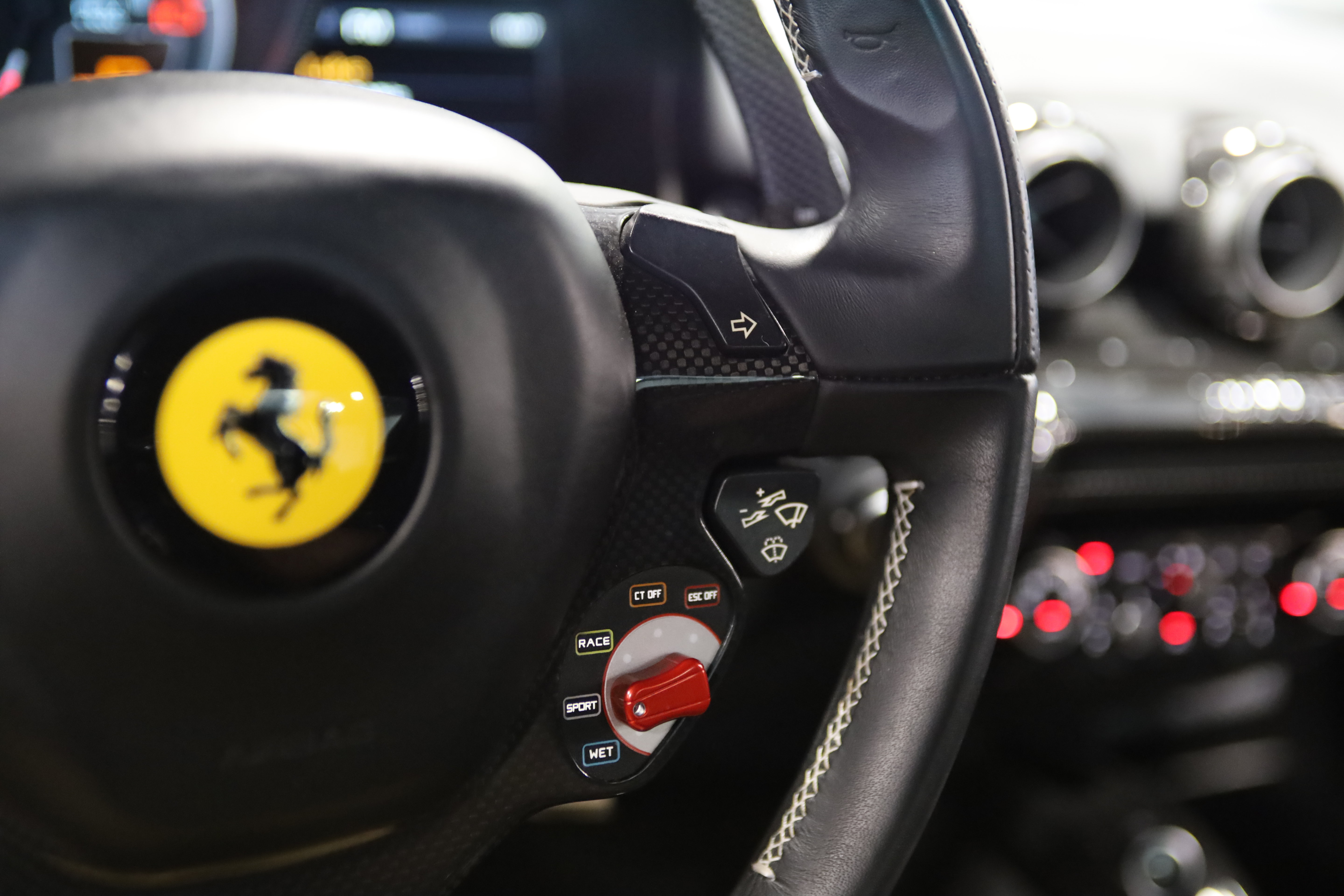 Used 2015 Ferrari F12 Berlinetta RWD image 27