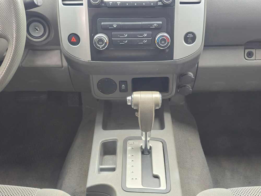 Used 2016 Nissan Frontier SV RWD image 14