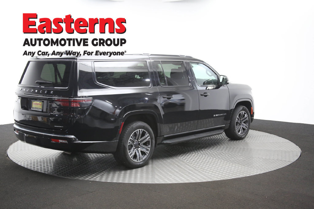 Used 2024 Jeep Wagoneer L Series II w/ Flexible Seating Group RWD image 48