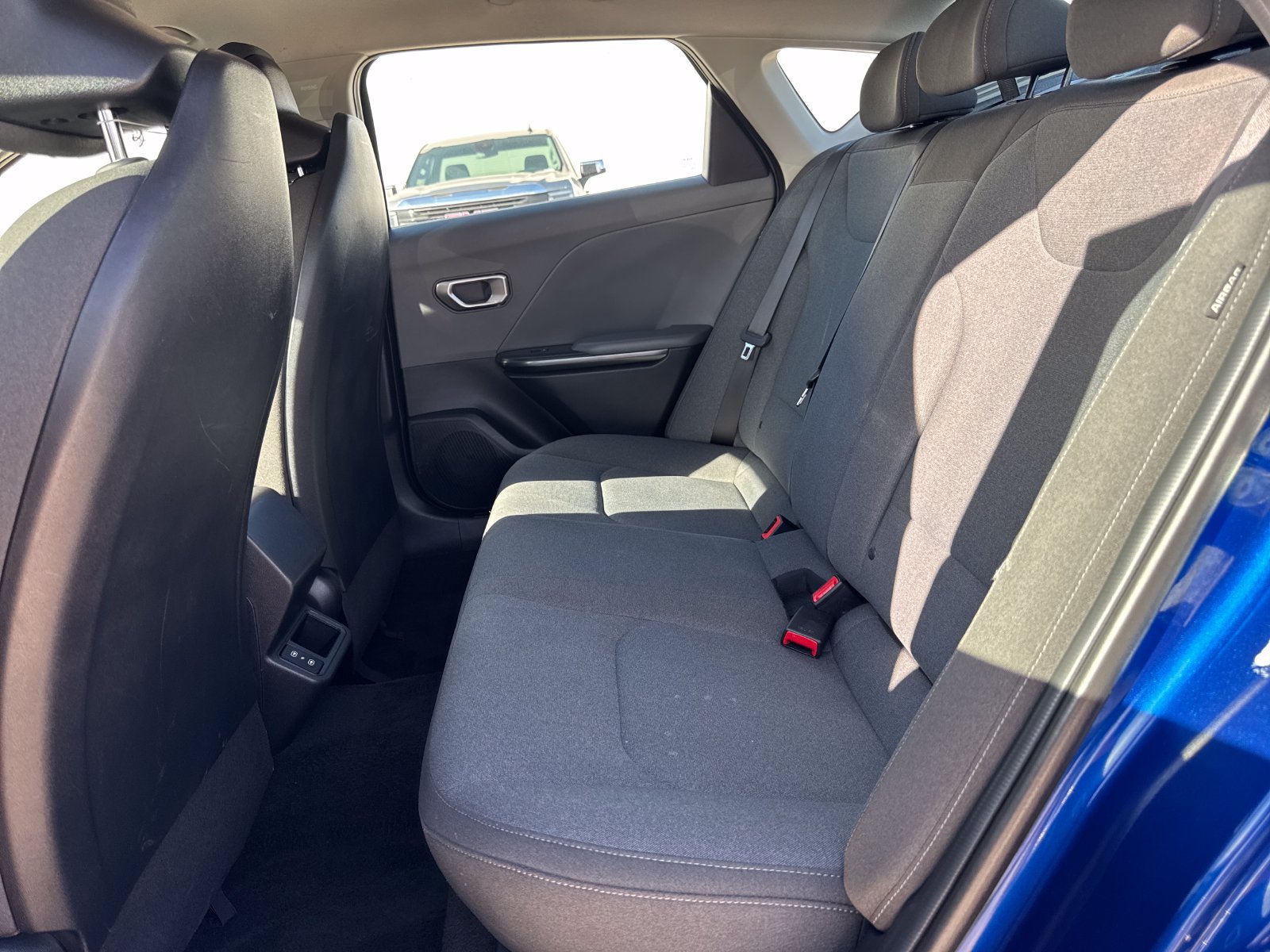 Used 2025 Kia K4 FWD image 27