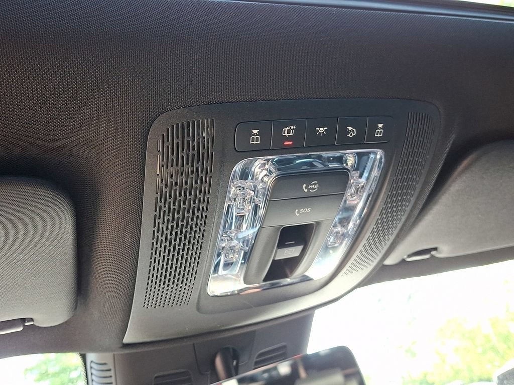 Used 2025 Mercedes-Benz GLB 250 4MATIC image 26