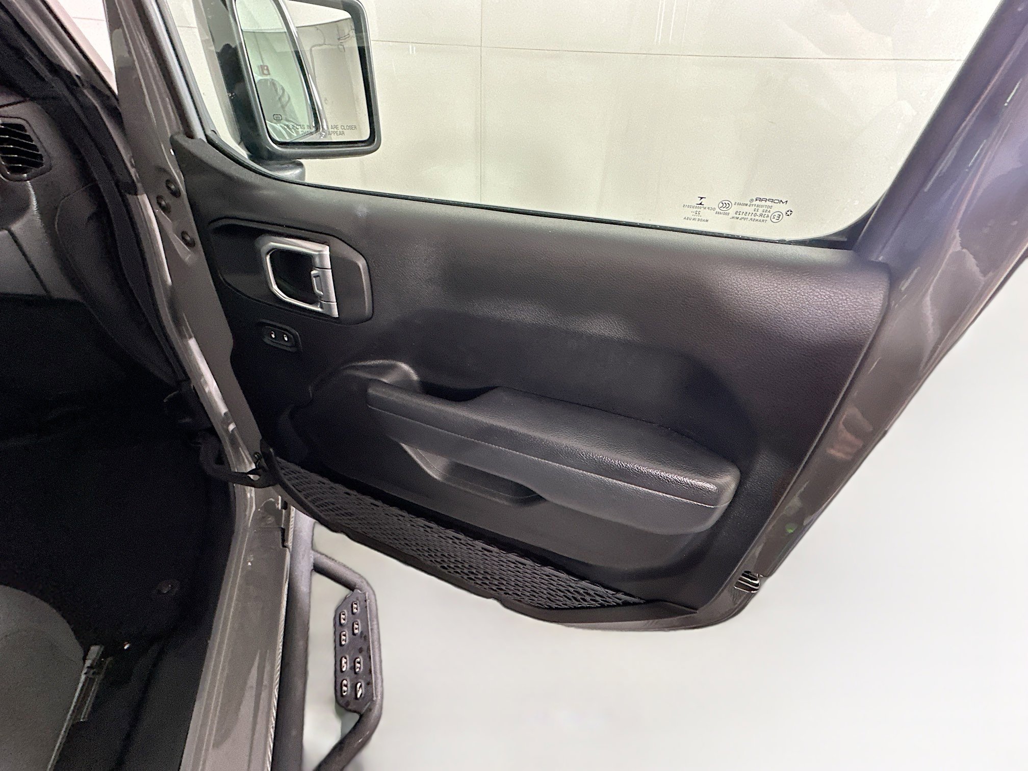 Used 2023 Jeep Wrangler Unlimited image 31