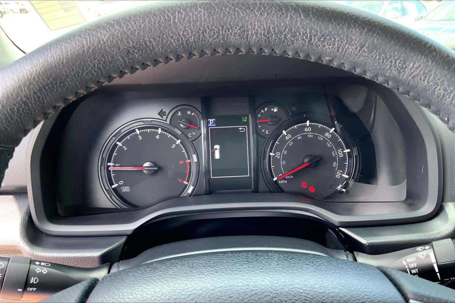 Used 2024 Toyota 4Runner SR5 AWD/4WD image 24