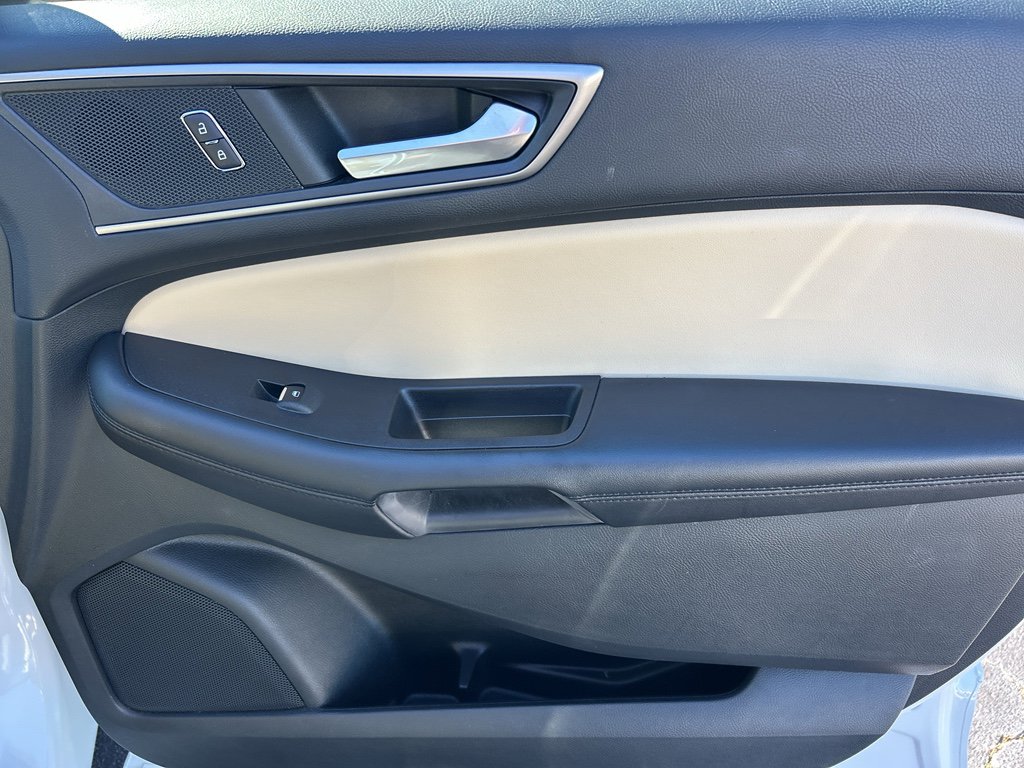 Used 2022 Ford Edge SEL w/ Convenience Package image 25