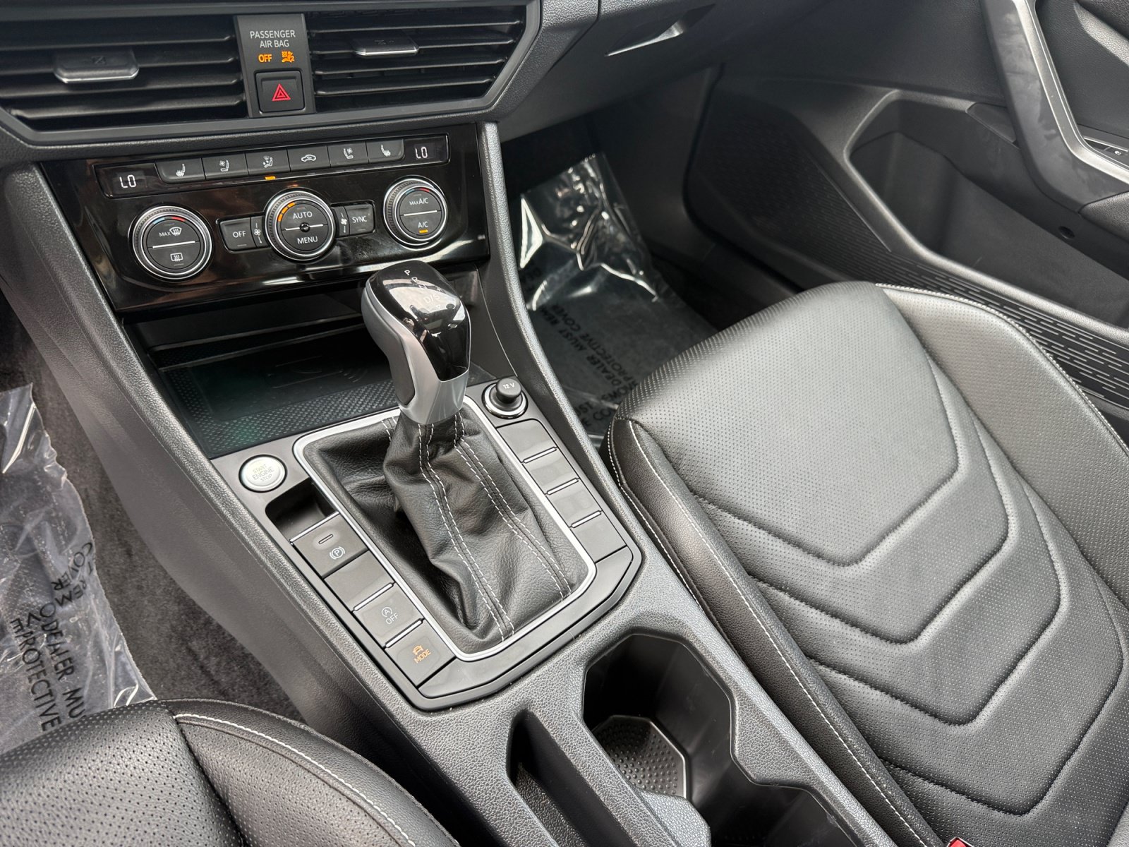 Certified 2023 Volkswagen Jetta SEL FWD image 13