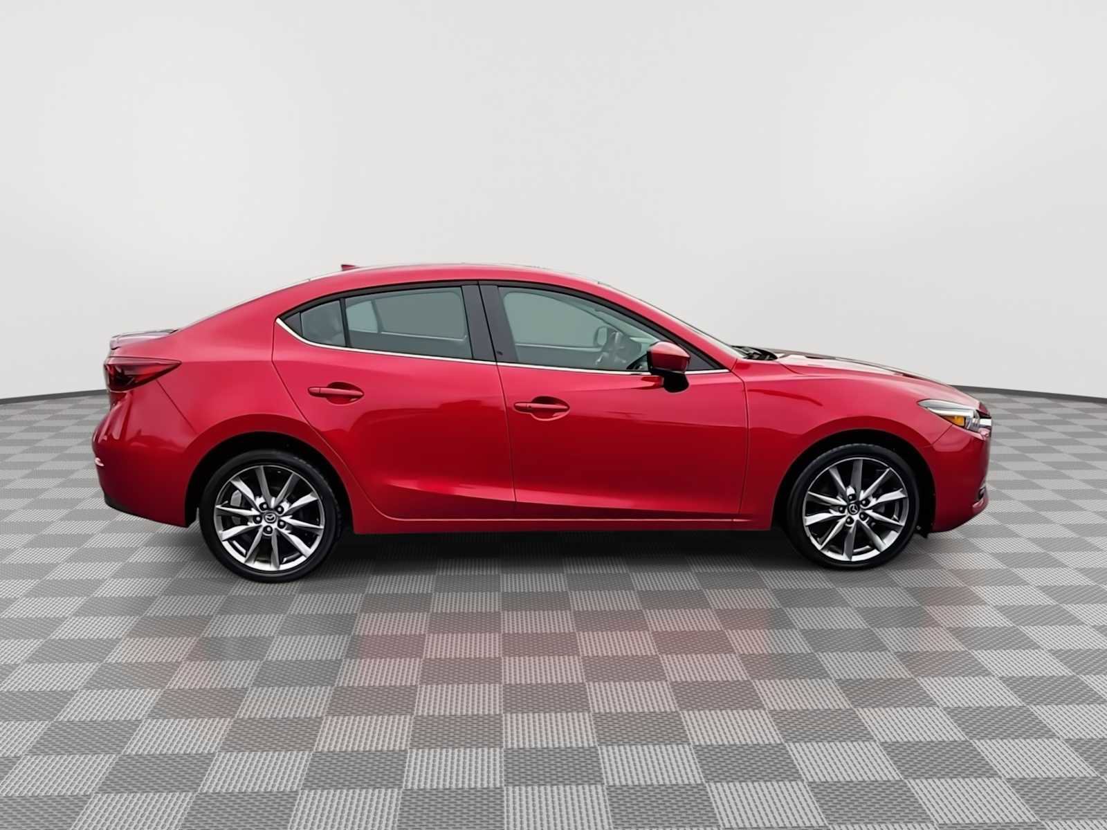 Used 2018 MAZDA MAZDA3 Grand Touring w/ Premium Equipment Package image 9