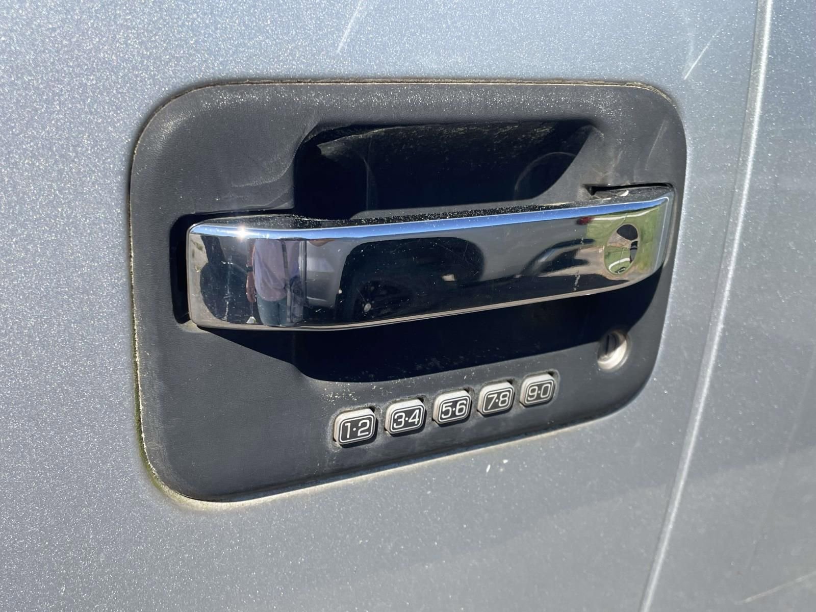 Used 2009 Ford F150 XLT image 6