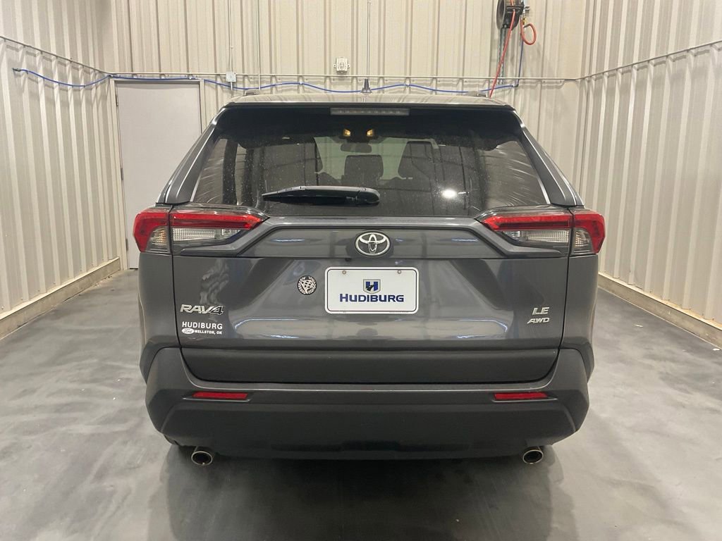 Used 2021 Toyota RAV4 LE AWD/4WD image 23