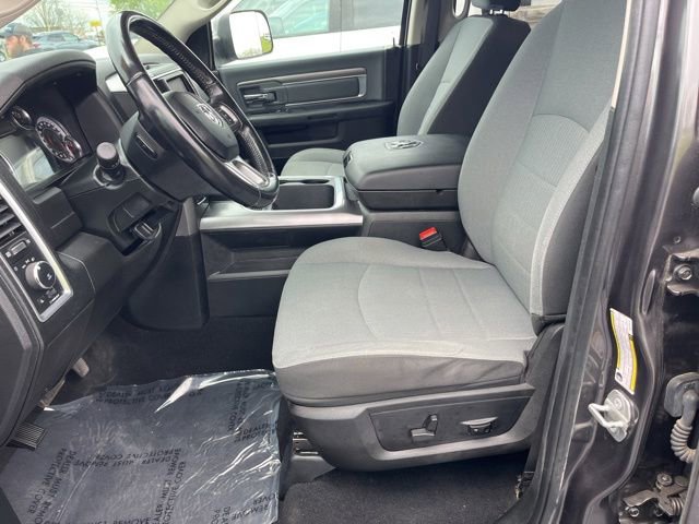 Used 2021 RAM 1500 Classic SLT w/ Electronics Convenience Group AWD/4WD image 10
