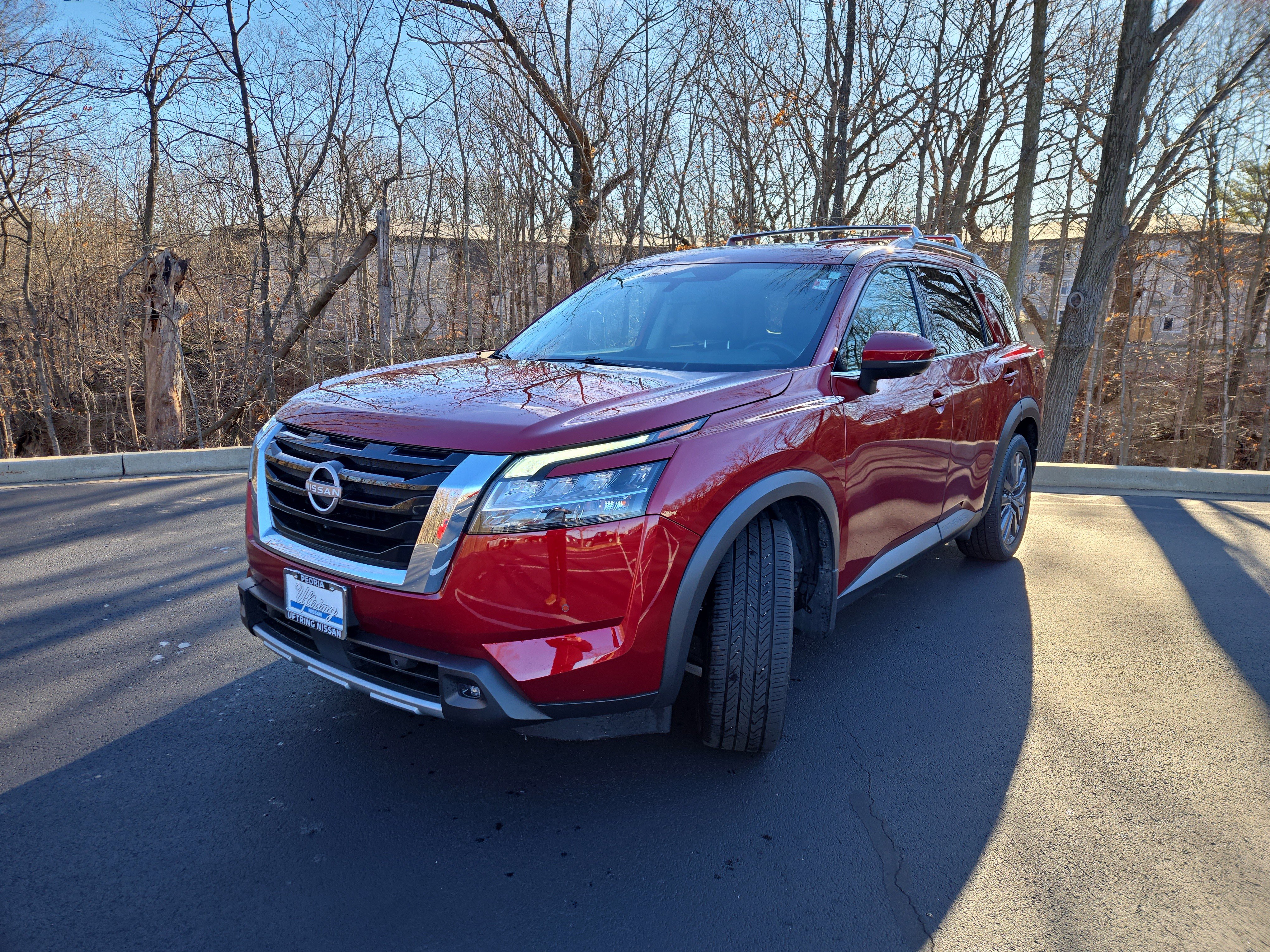 Used 2023 Nissan Pathfinder SL w/ SL Premium Package image 4