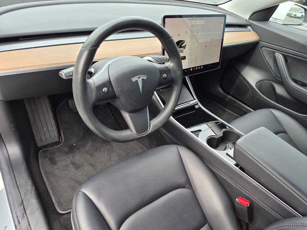 Used 2018 Tesla Model 3 Mid Range RWD image 10